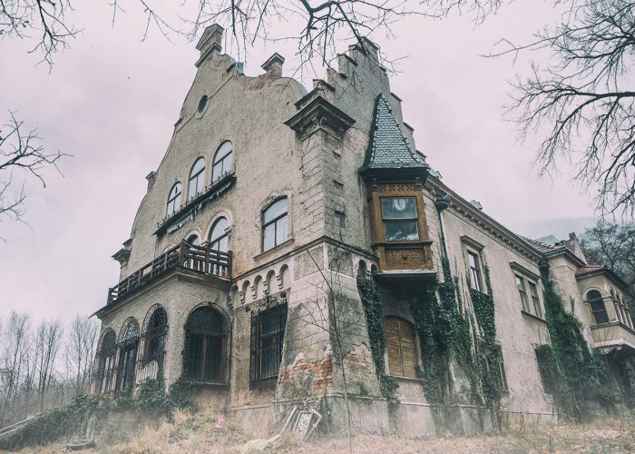 The 8 Creepiest Hotels in the World